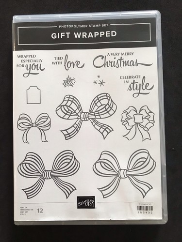 Gift wrapped bows - wrapped, tag