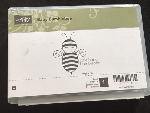 Baby bumblebee cute - cute, bee